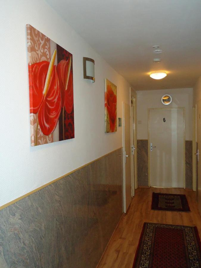 Hotel Garni Nord Hamburg-Harburg Rum bild